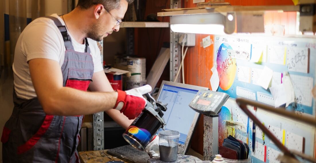 Mícháme na míru a obratem expedujeme autolak na jakýkoli vůz.